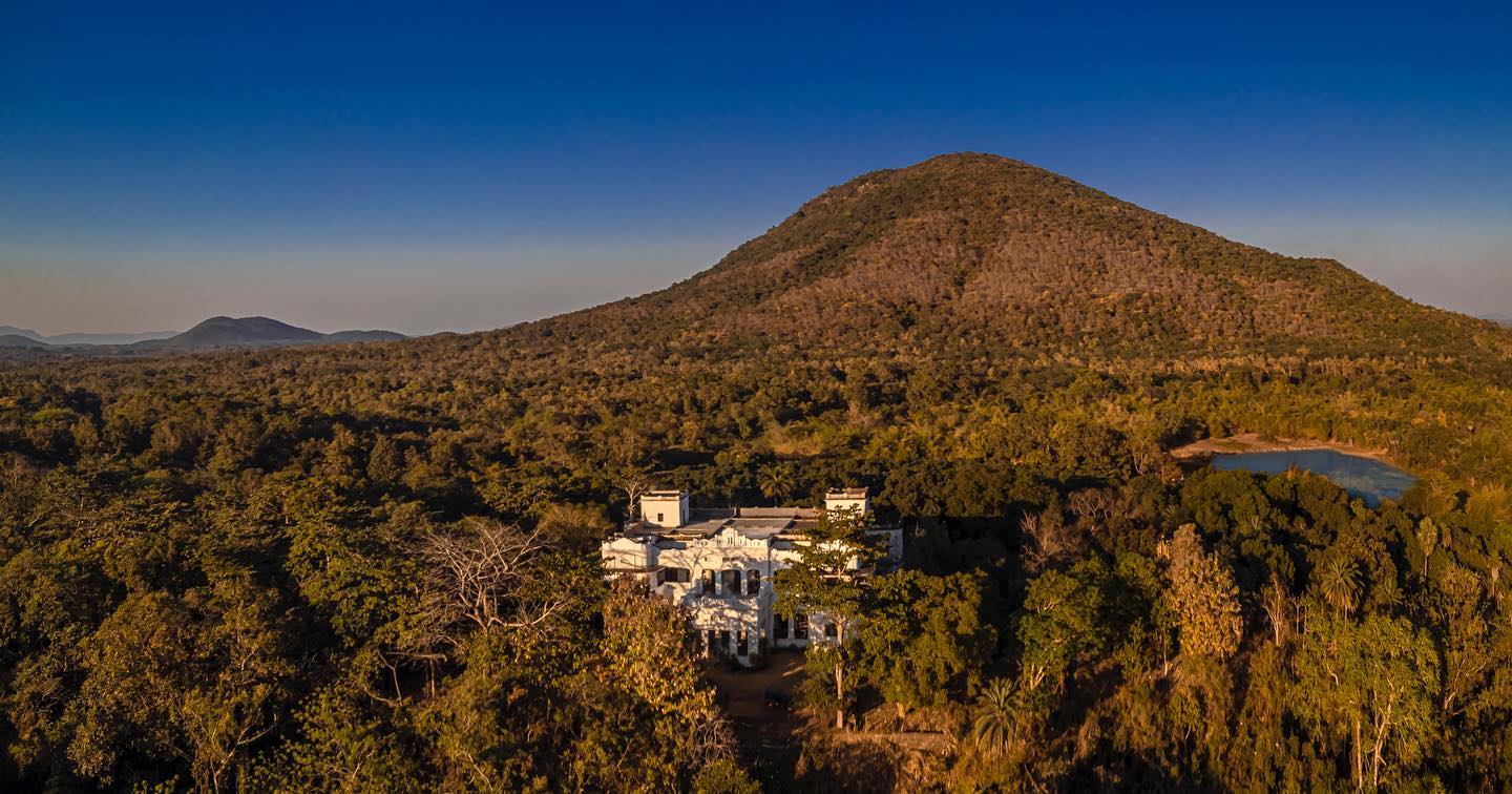 Gajlaxmi Palace Wildlife Homestay | Estancia en el Bosque Real